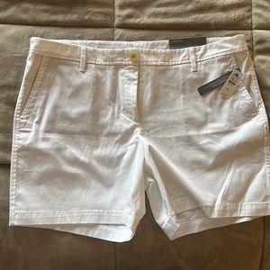 NWT White Talbots 16P Girlfriend Chino shorts